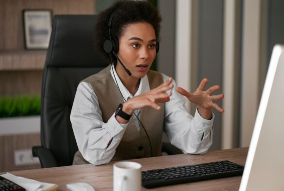 medium-shot-female-economist-working-office_23-2150251731